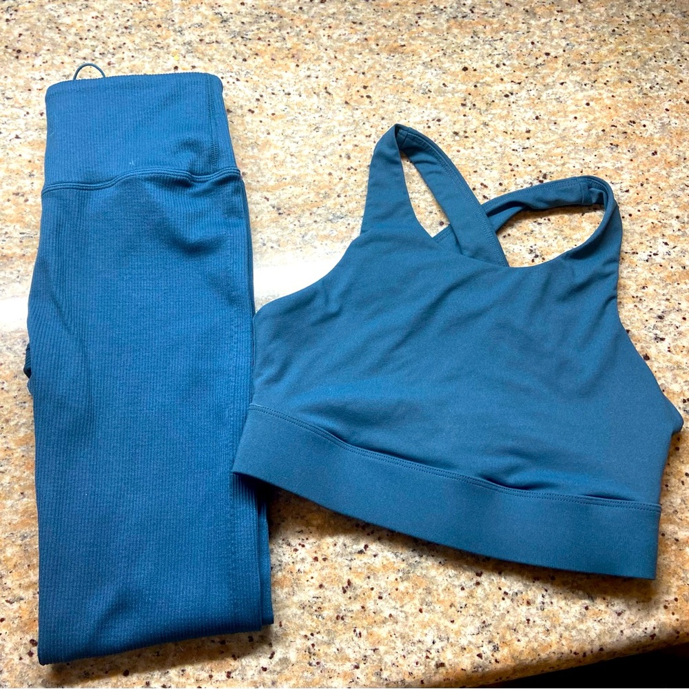 Fabletics Workout Set